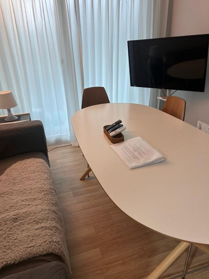 Unique Apartment *